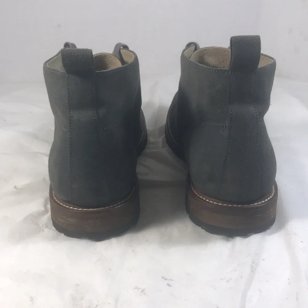 Banana Republic Men's Dark Gray Suede Leather Lace Up Roughed Toe Chukka Boots